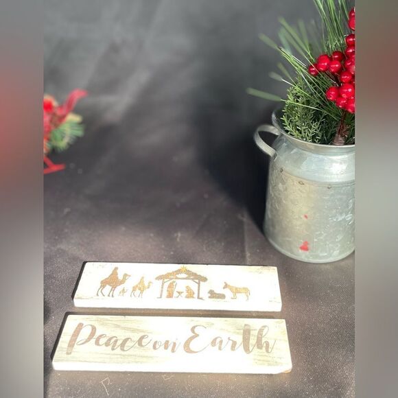 🎄❤️🎄 Peace on Earth & Nativity Scene Christmas Wooden Magnet Signs Set of 2 E… - Picture 3 of 7